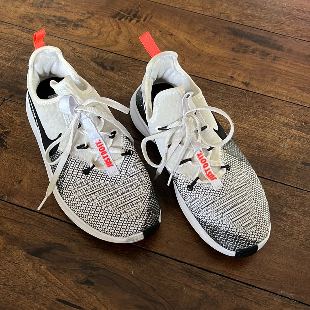 Nike TR-8 Free’s (size:W8.5)